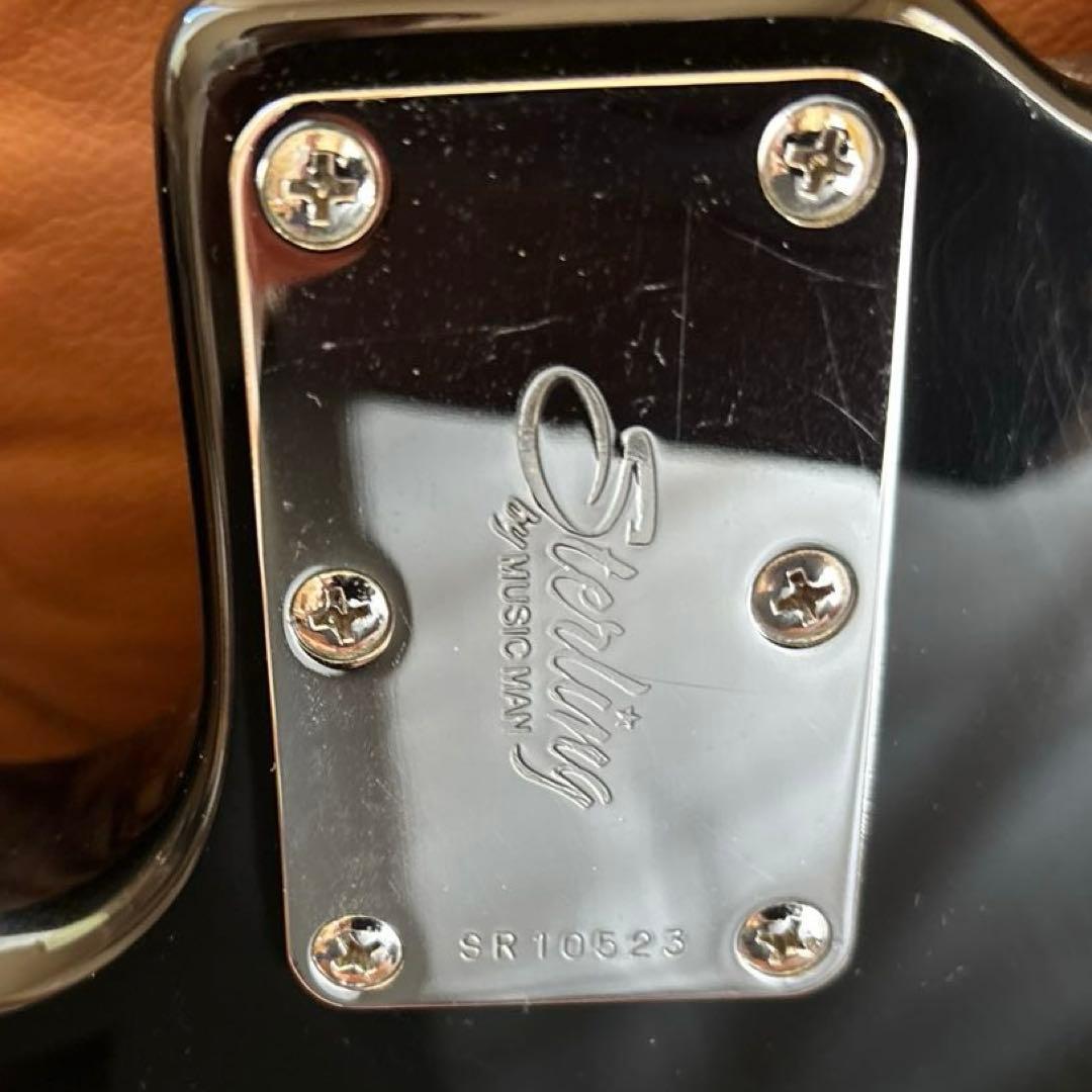 エレキベース ブラック　Sterling Ray34