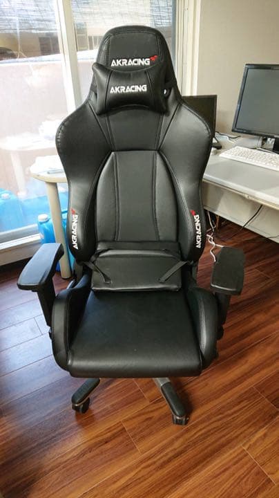 AK Racing ゲーミングチェア
