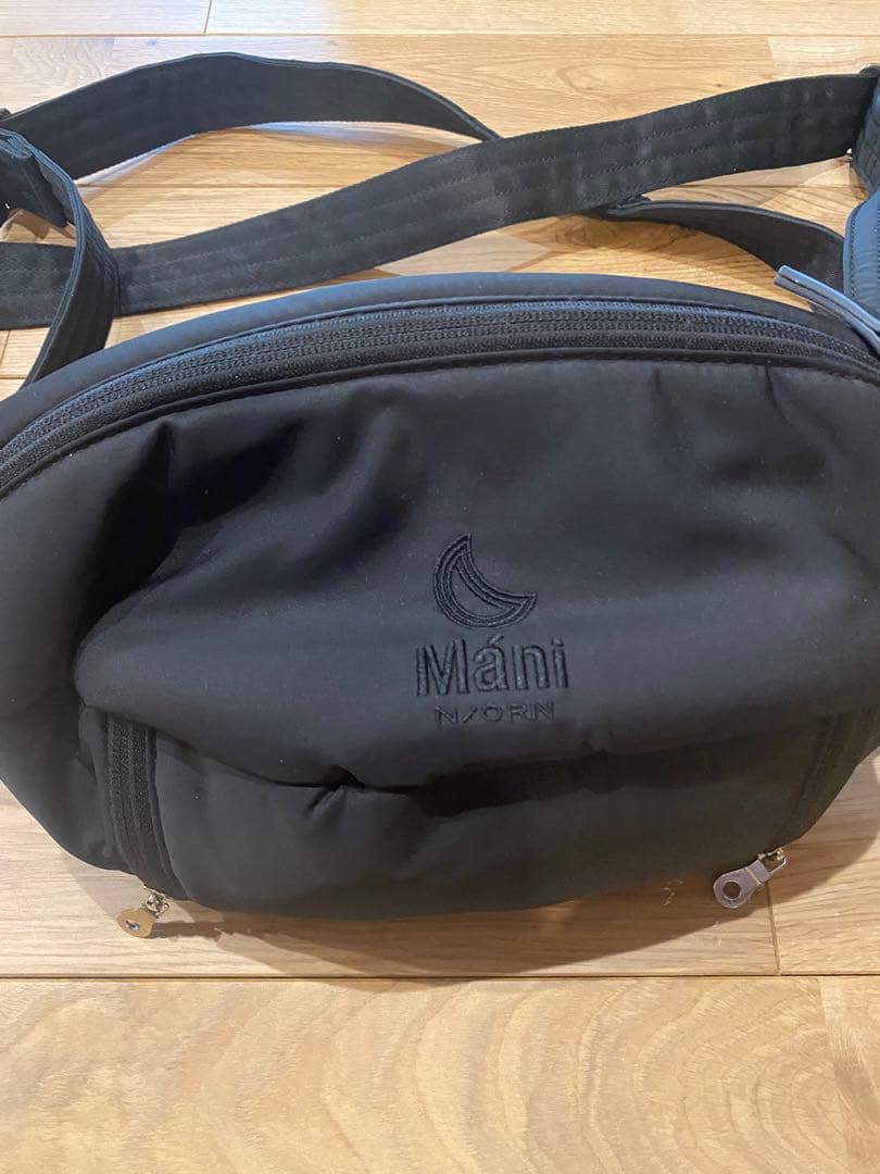 Harm様　Mani ブラック ボディバッグ　ノルンマーニ