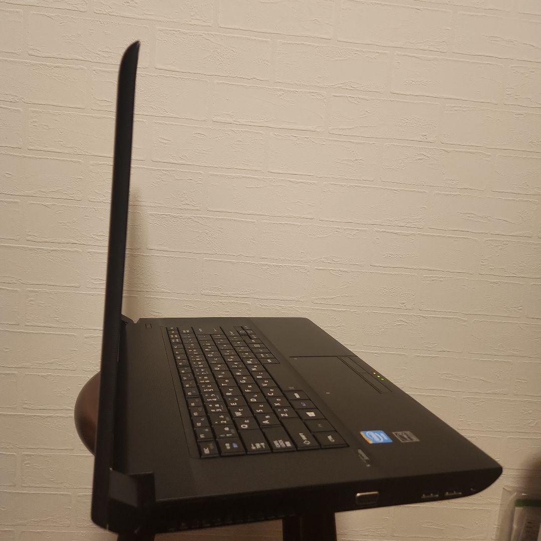 ⭐美品⭐　ノートパソコン　薄型　東芝　dynabook　持ち運びも可能！