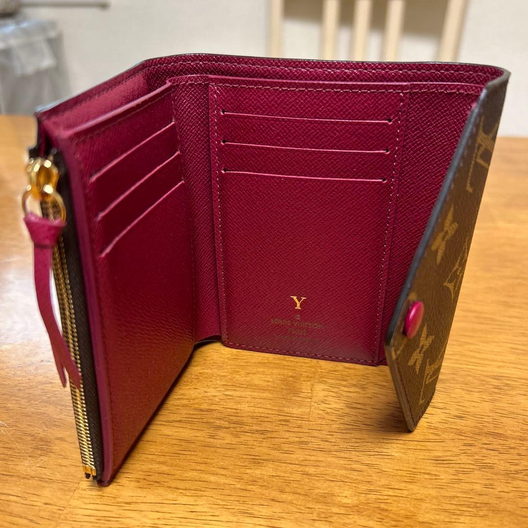 LOUIS VUITTON ポルトフォイユ　ヴィクトリーヌ　三つ折り財布