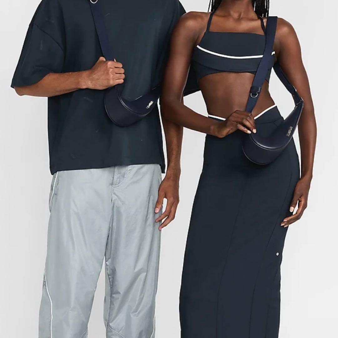 NIKE ジャックムス ル スウッシュ クロスボディバッグ