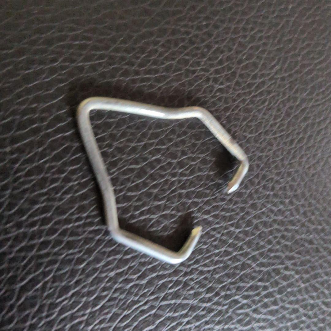 ほうきの上についている金属