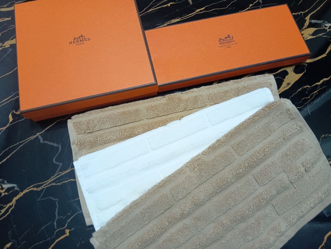 くろべー様用 エルメス HERMES カレ ハンドタオル タオルハンカチ