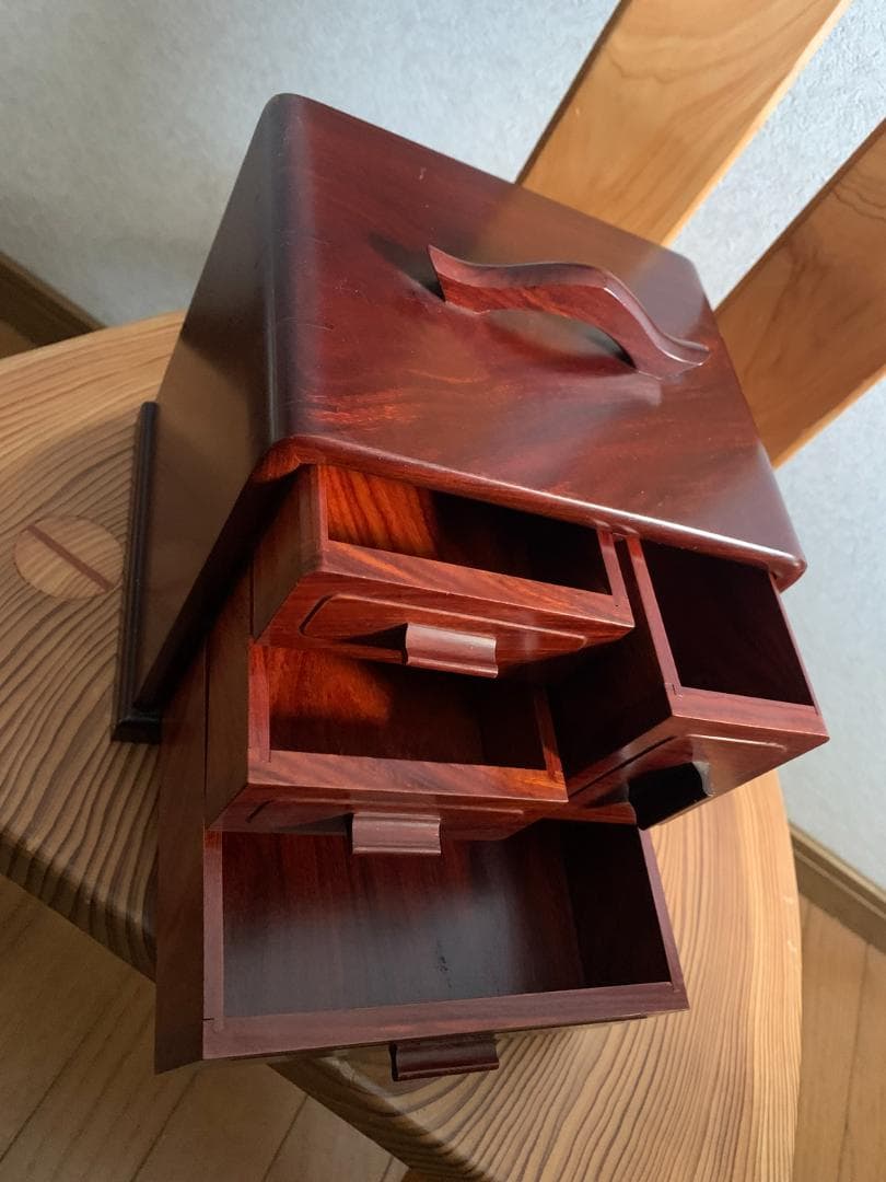 宝物箱　 紫檀 小物入れ 貴重品入れ 宝石箱 　ローズウッド