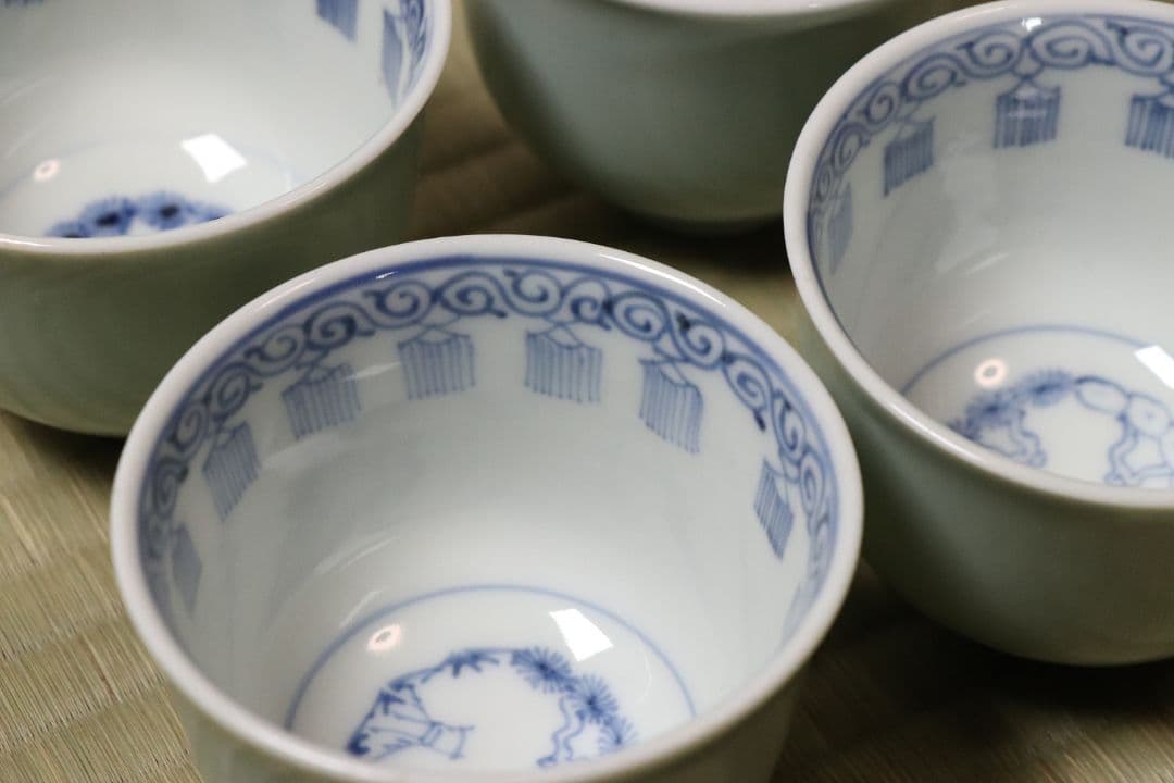 【CM77】古伊万里 青磁 染付 猪口 四客 陶芸 湯呑 酒器 小鉢 向付 懐石
