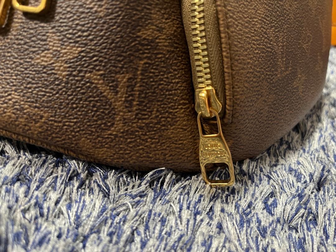 LOUIS VUITTON ルイヴィトン バムバッグ
