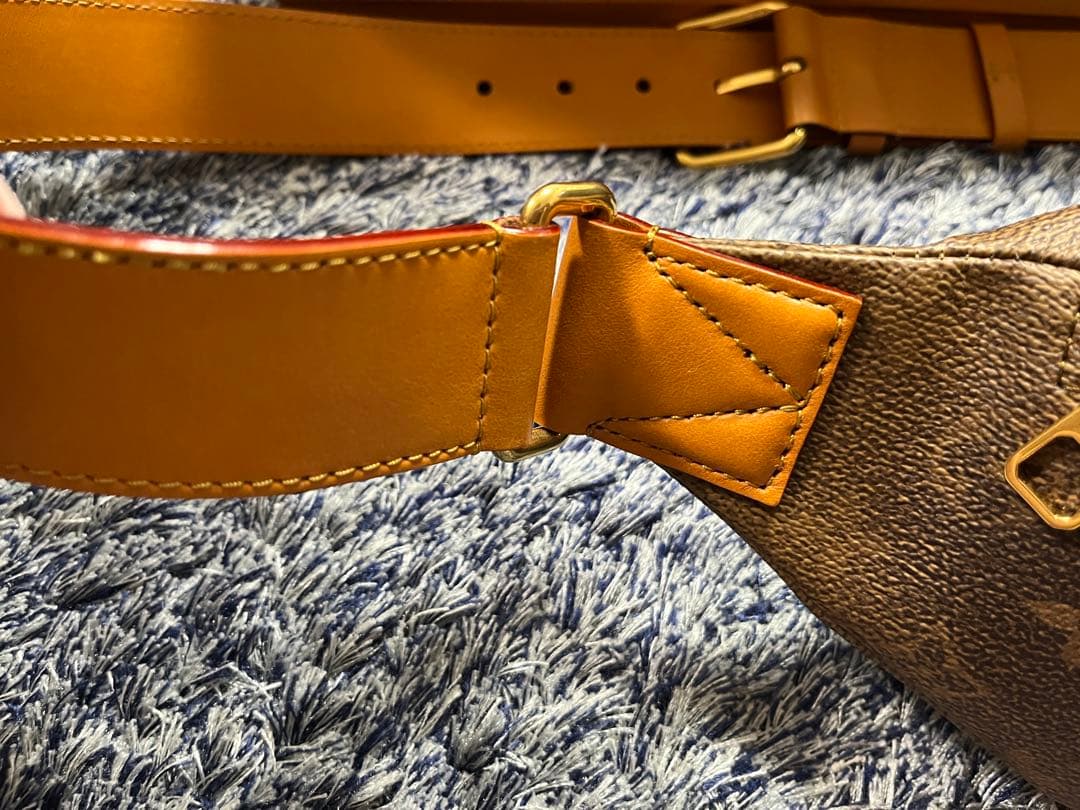 LOUIS VUITTON ルイヴィトン バムバッグ