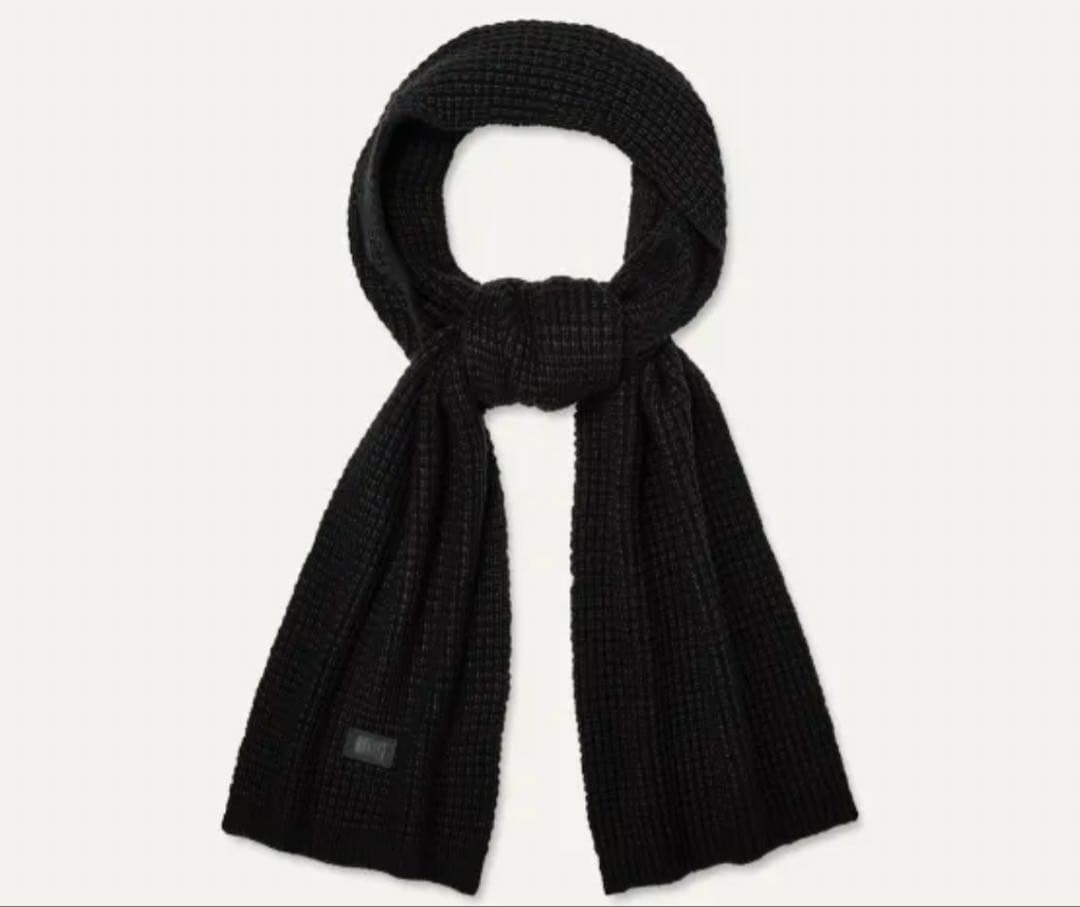 タグ付き UGG Waffle Scarf ブラック