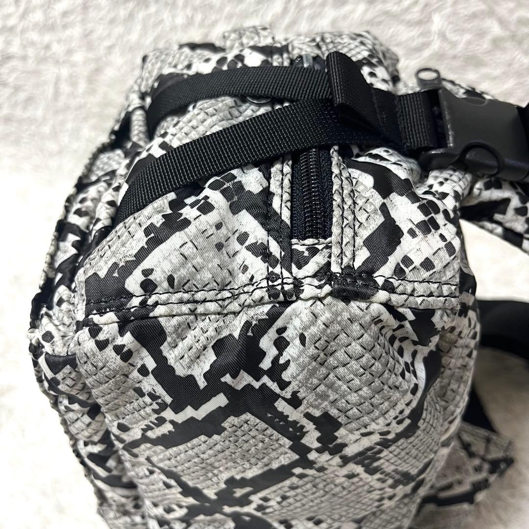 ✨美品✨廃盤品 HEAD PORTER ボディバッグ パイソン柄 ヘビ