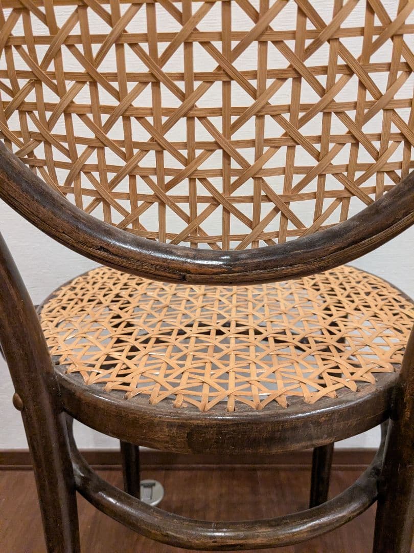 アンティークチェア　籐の椅子　曲げ木　ラタン