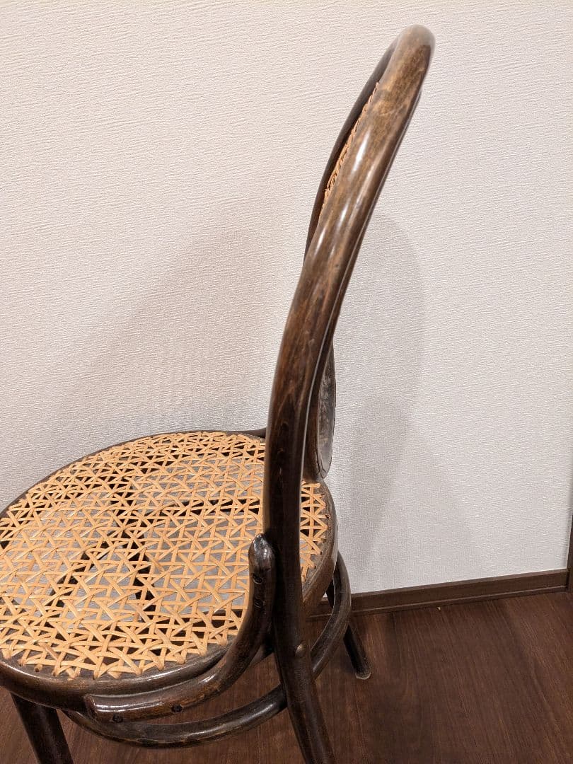 アンティークチェア　籐の椅子　曲げ木　ラタン