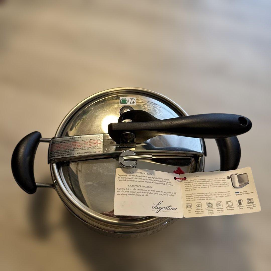 新品 未使用　Lagostina ラゴスティーナ　NOVIA イタリア製圧力鍋