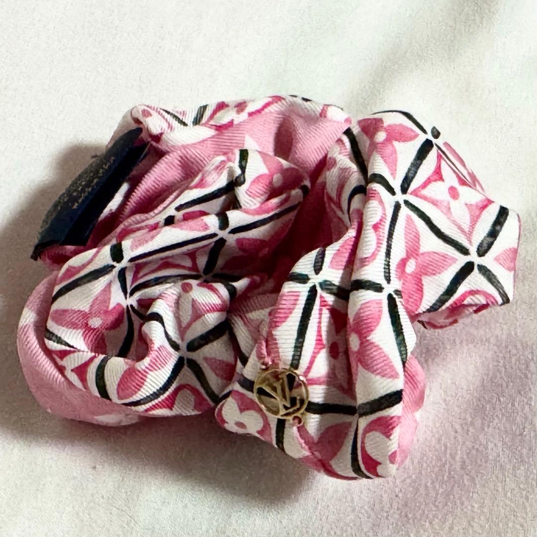 【未使用✨】ルイヴィトン バイ・ザ・プール シュシュ アクセサリー