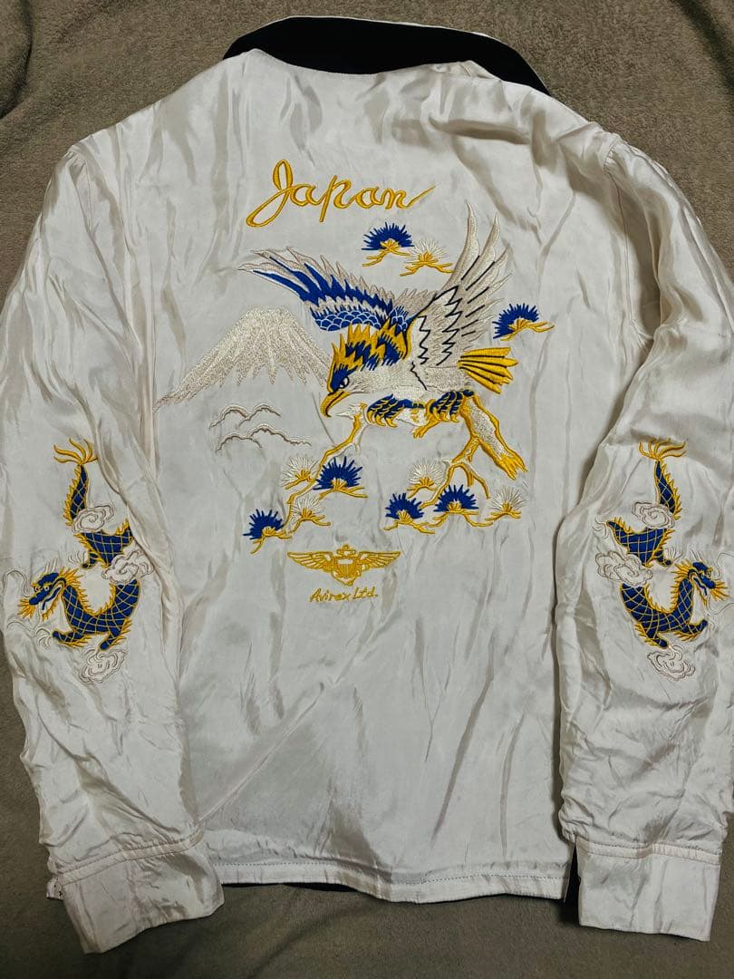 AVIREX 美品２面用 USAと日本 鷲 スカジャン サテン vintage