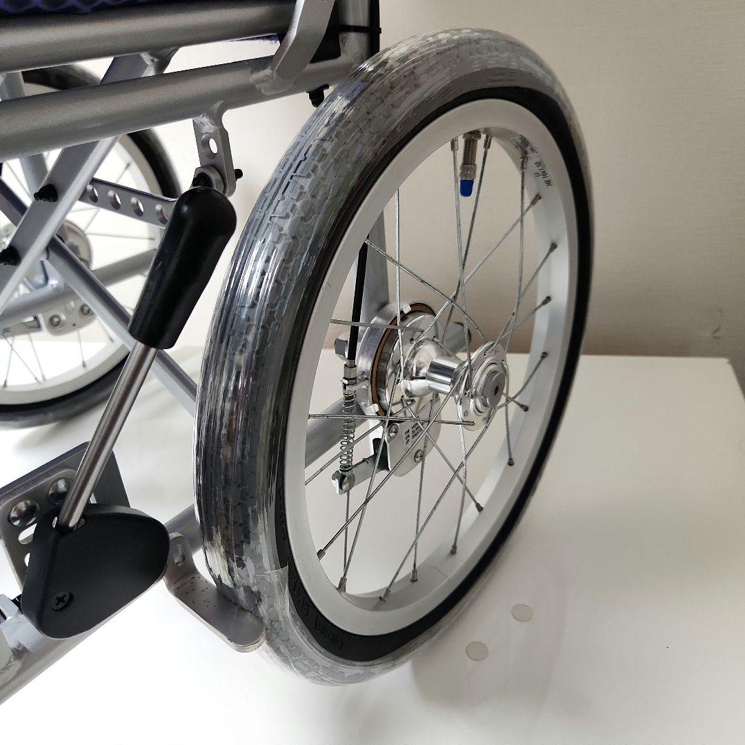 カワムラサイクル　超軽量　介助用　多機能　車椅子　ふわりす＋　KFP16