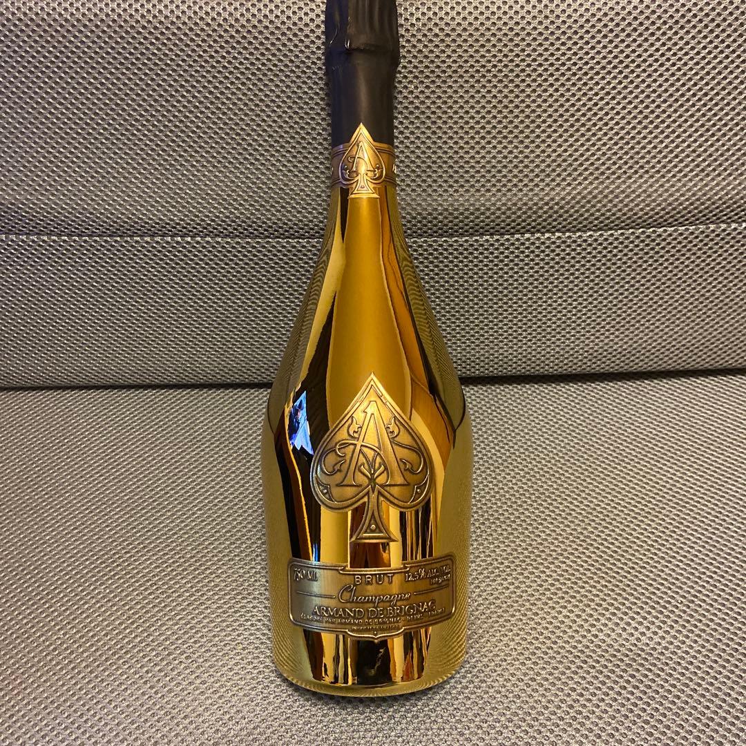 美品未開封アルマンドゴールドシャンパン 750ml 専用ケース付き専用カバーつき