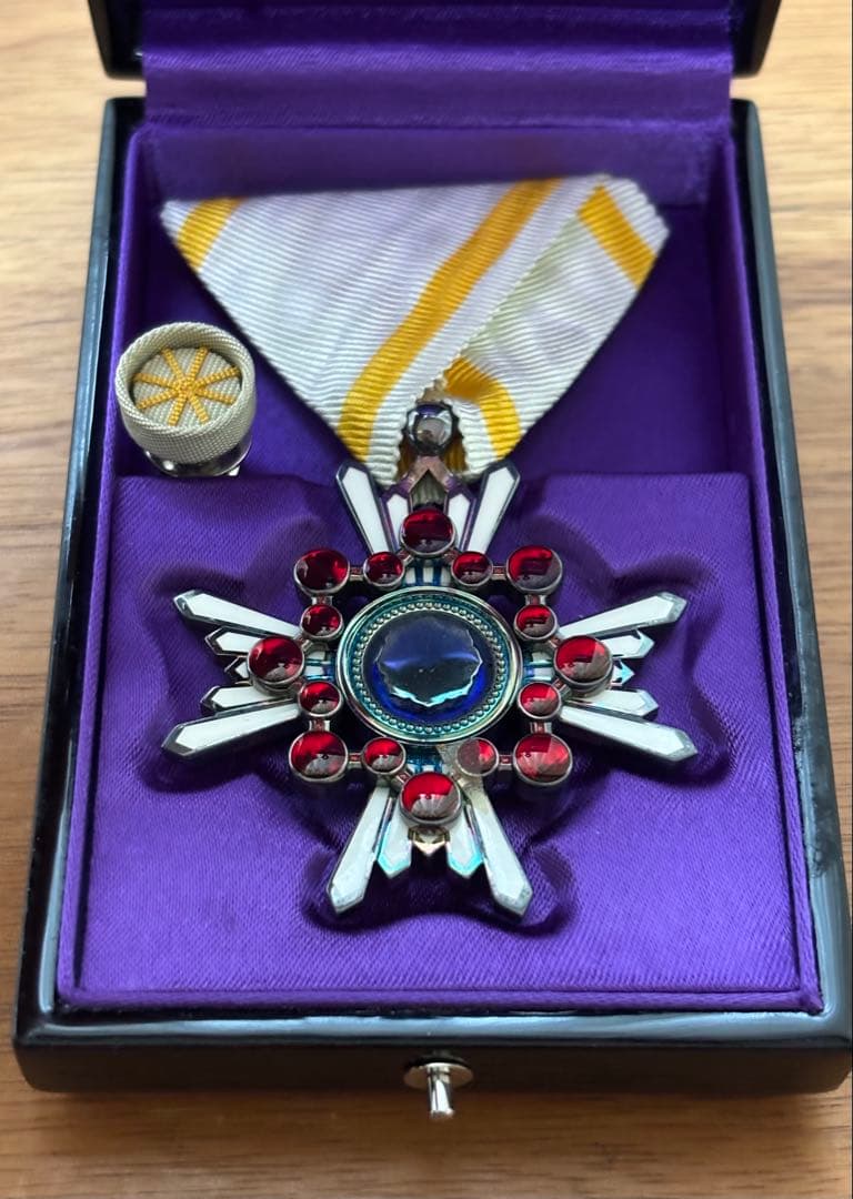 勲章　勲五等瑞宝章