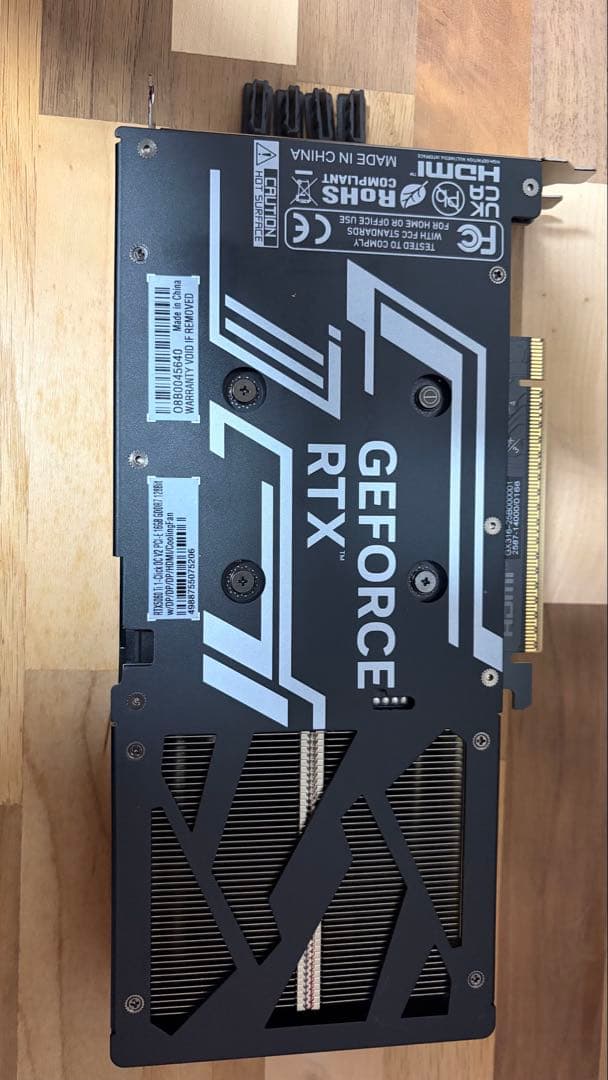 GeForce RTX 5060 Ti 16GB 本体