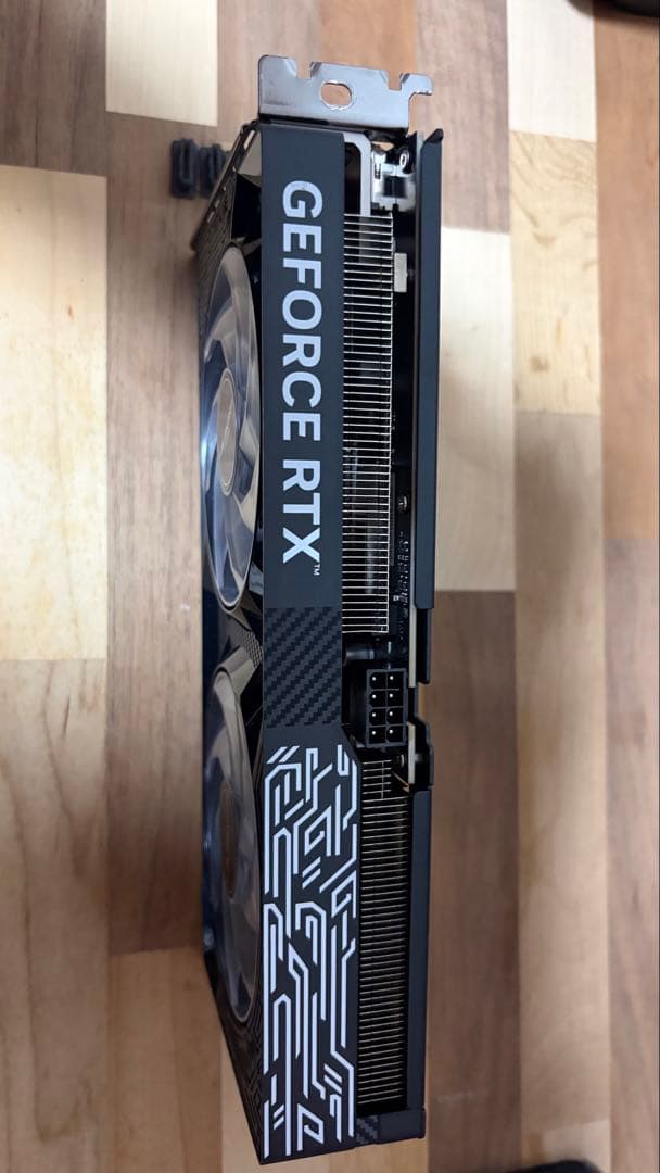GeForce RTX 5060 Ti 16GB 本体
