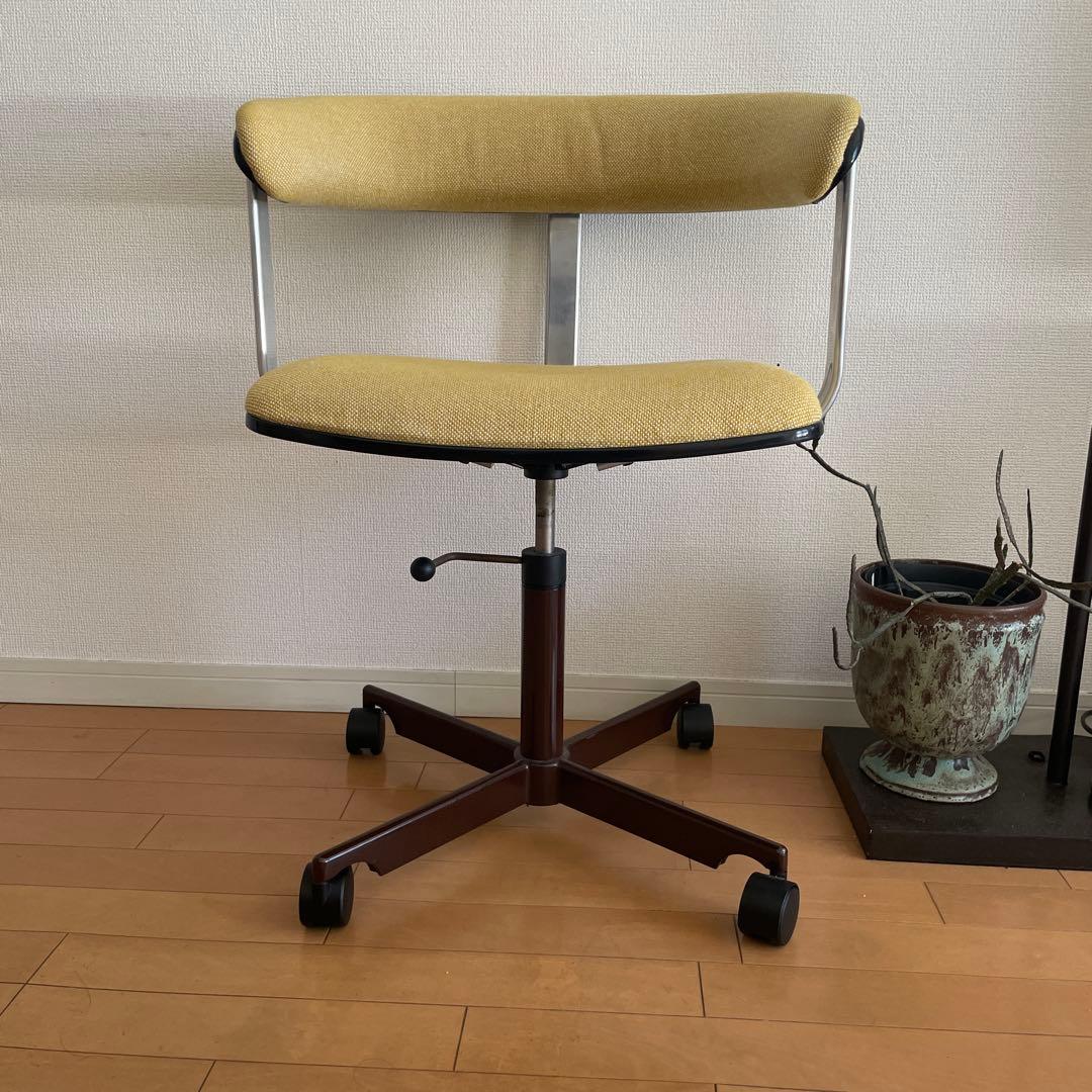 フリッツハンセン KEVI アーム チェア　FRITZ HANSEN 北欧