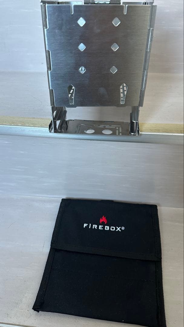 FIREBOX ステンレス製焚き火台