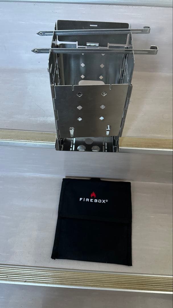 FIREBOX ステンレス製焚き火台