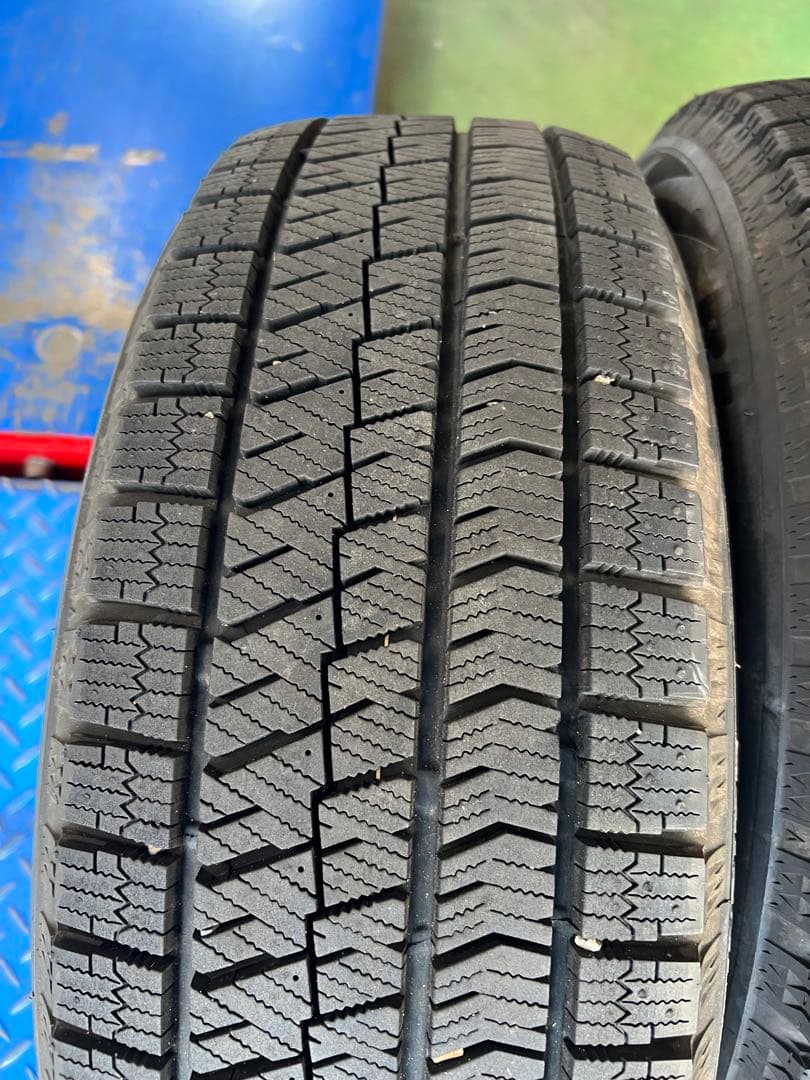 極美品 バリ溝 ブリヂストン ブリザックVRX2 205/60R16 4本セット