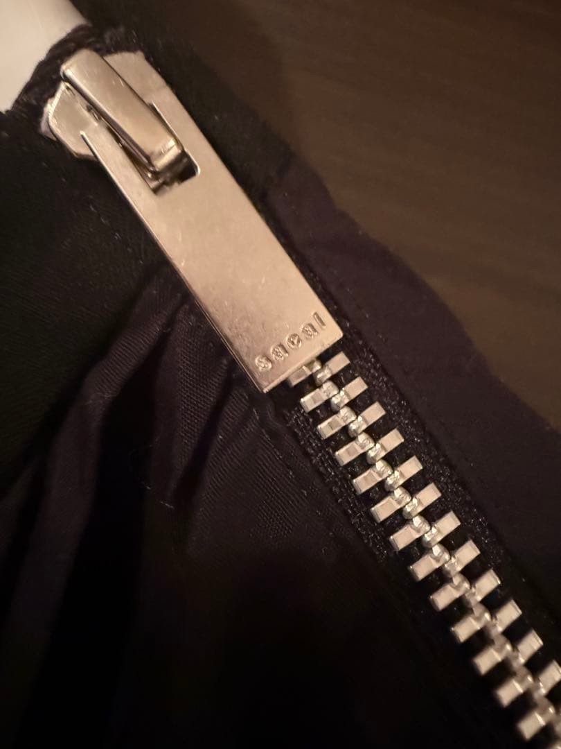 sacai 黒 プリーツシャツ 半袖