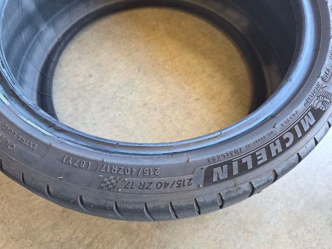 ミシュラン PS4 215/40R17 18年製 2本送料込みパイロットスポーツ