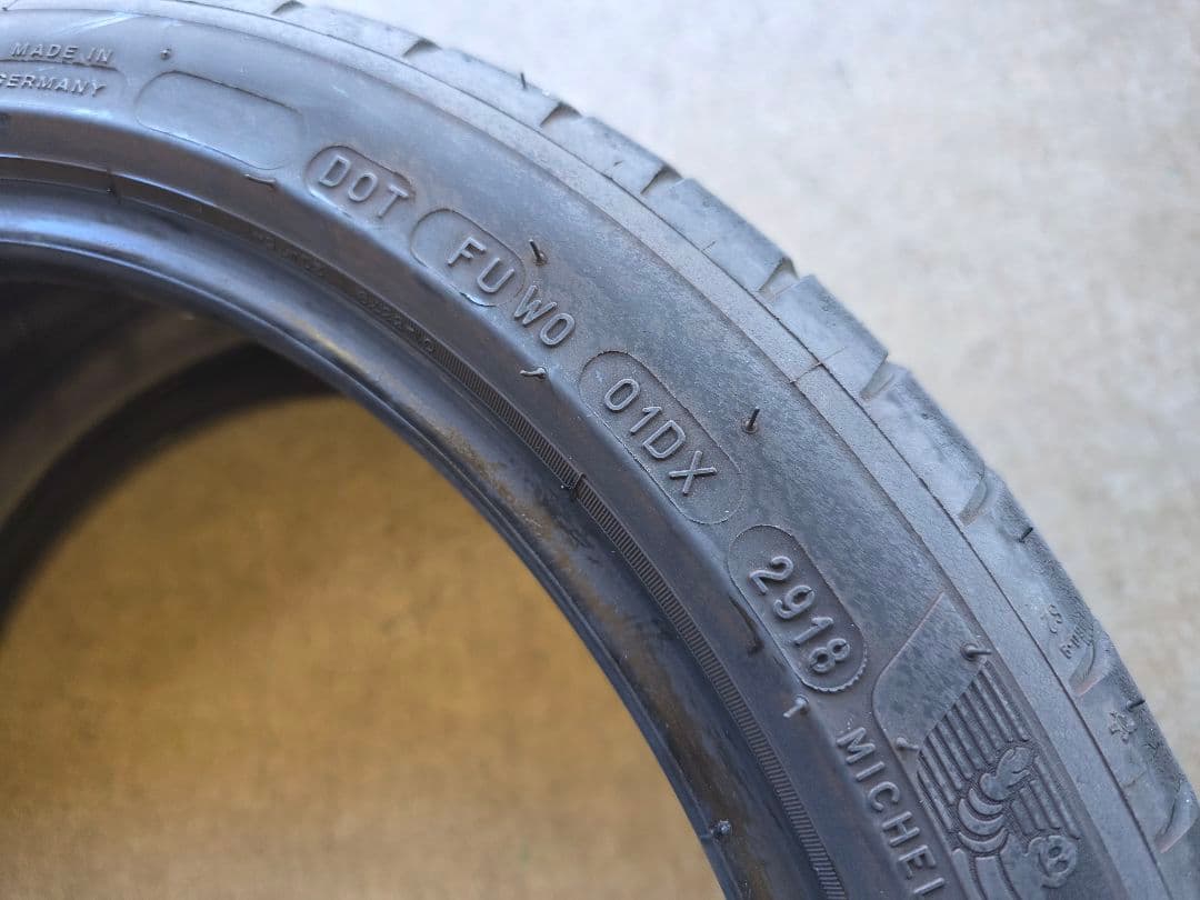 ミシュラン PS4 215/40R17 18年製 2本送料込みパイロットスポーツ