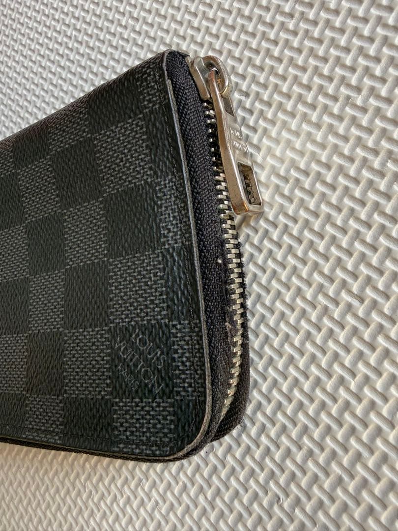 黒 ダミエパターン 長財布