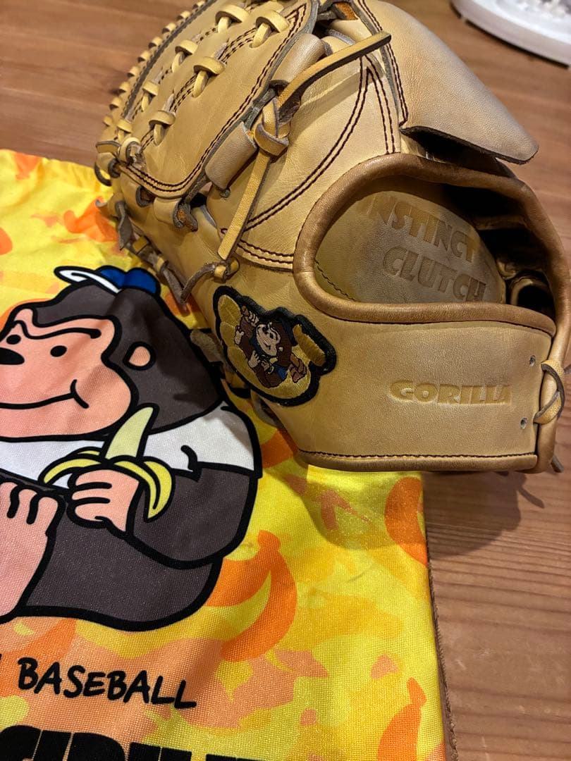 GORILLAJIRUSHI 硬式グローブ イエロー　ゴリラ印　左利き