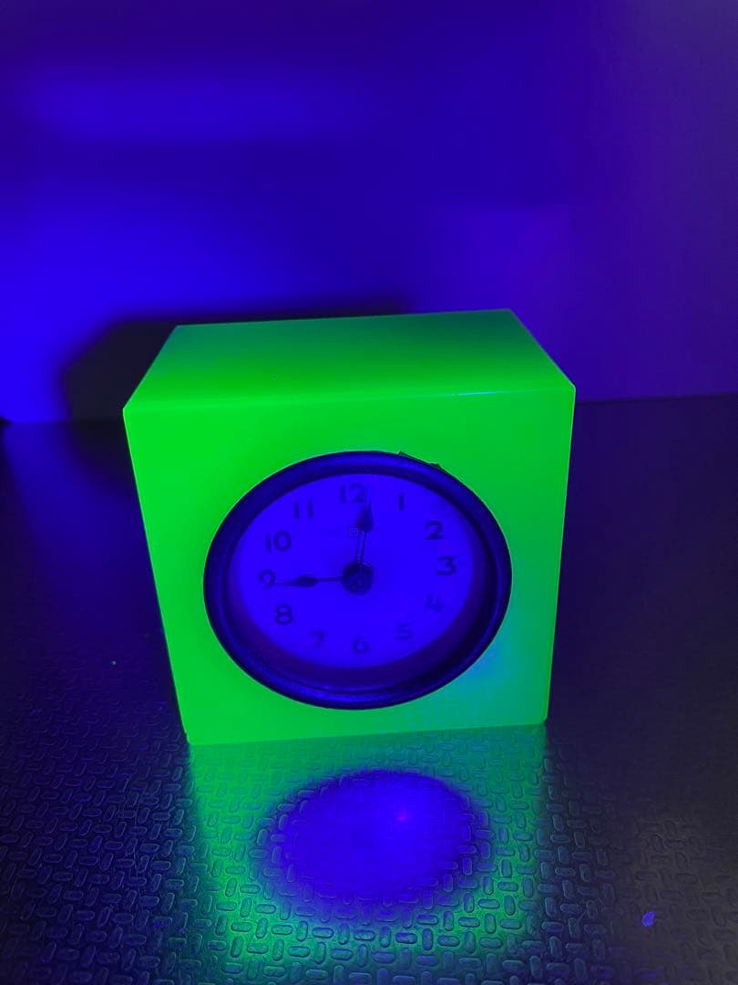 【希少】ウランガラス　置時計　蓄光　レトロ時計　大正　アンティーク　実働