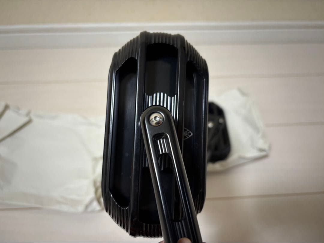 アレンネスサイドキックForgedミラーブラックアノダイズ左右用