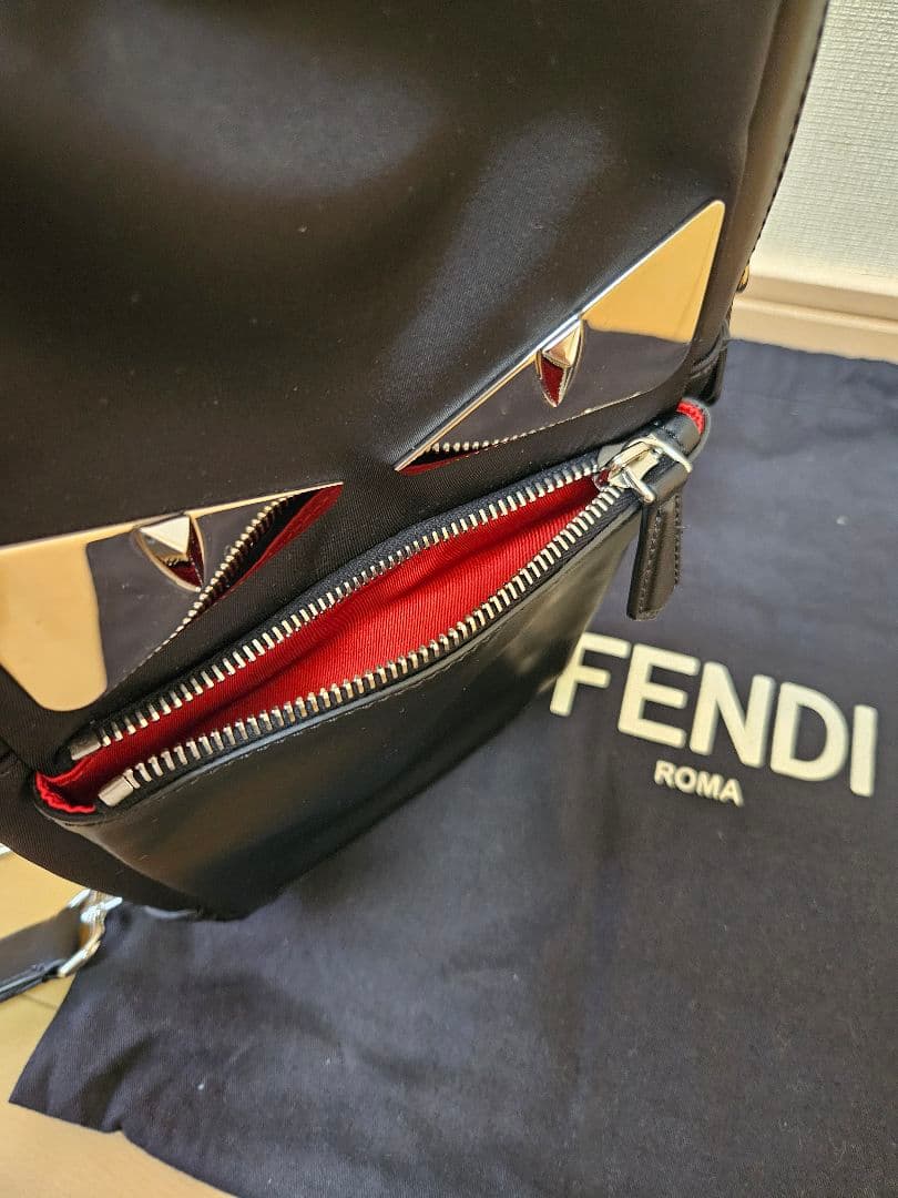 FENDI フェンディ/ボディバッグ 7VZ033 モンスターバグズアイ