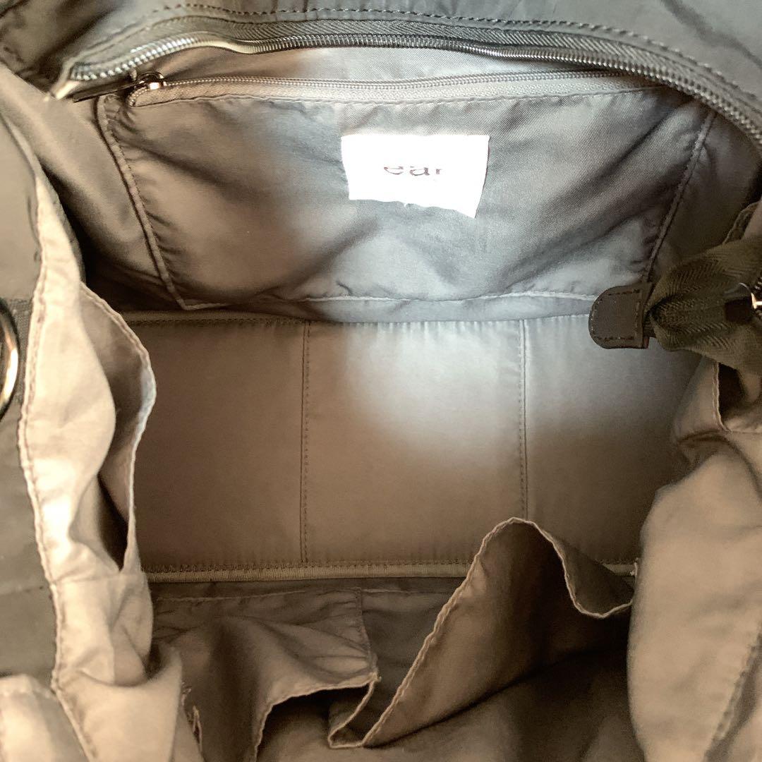 イアパピヨネ ショルダー付き 樹脂パーツトートバッグ ダルメシアン柄 M 黒