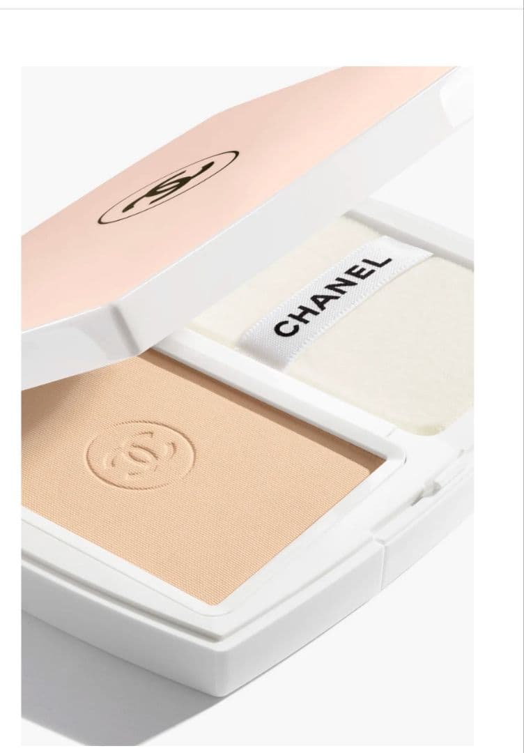 シャネル　ルブランブライトニング　コンパクト　ファンデーションB10