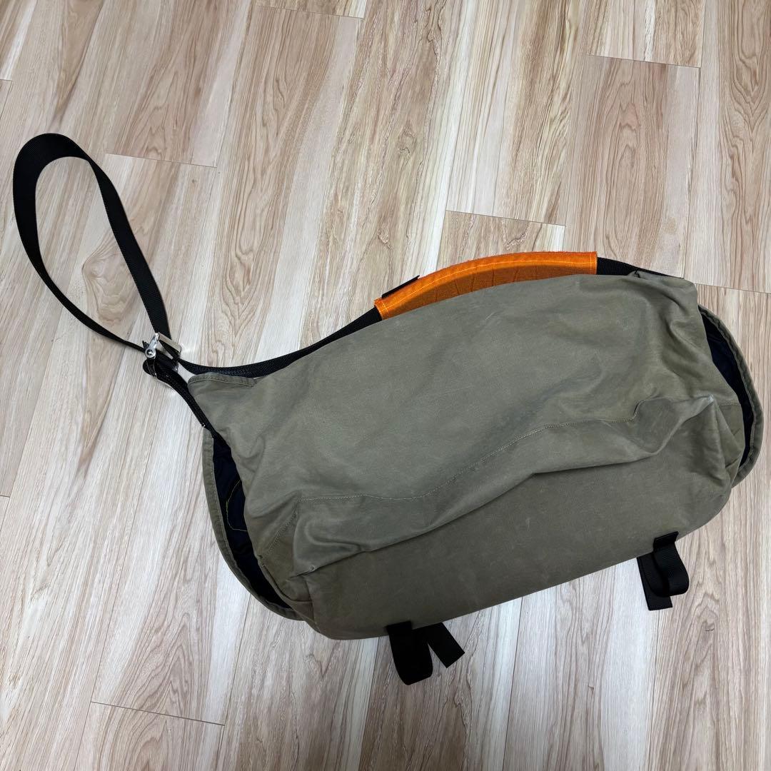 タカキ　De Martini Messenger Bag
