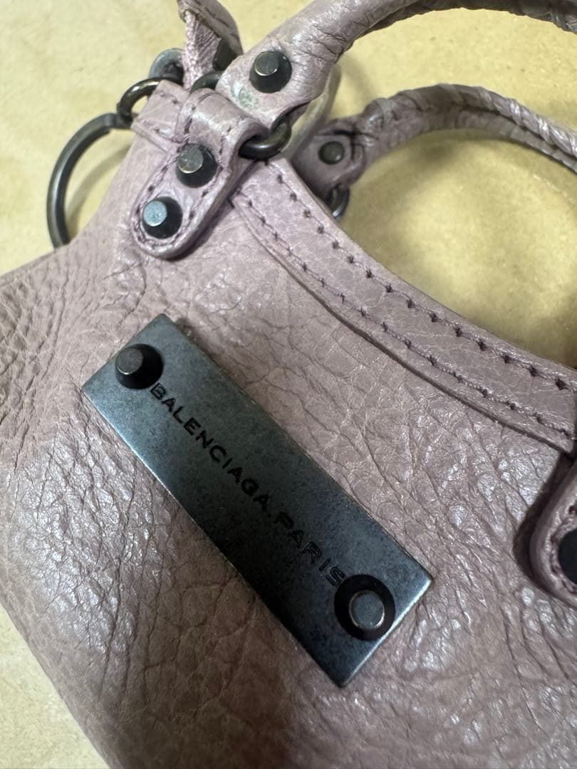 【人気】BALENCIAGA ミニバッグ　バックチャーム　ミニチュア