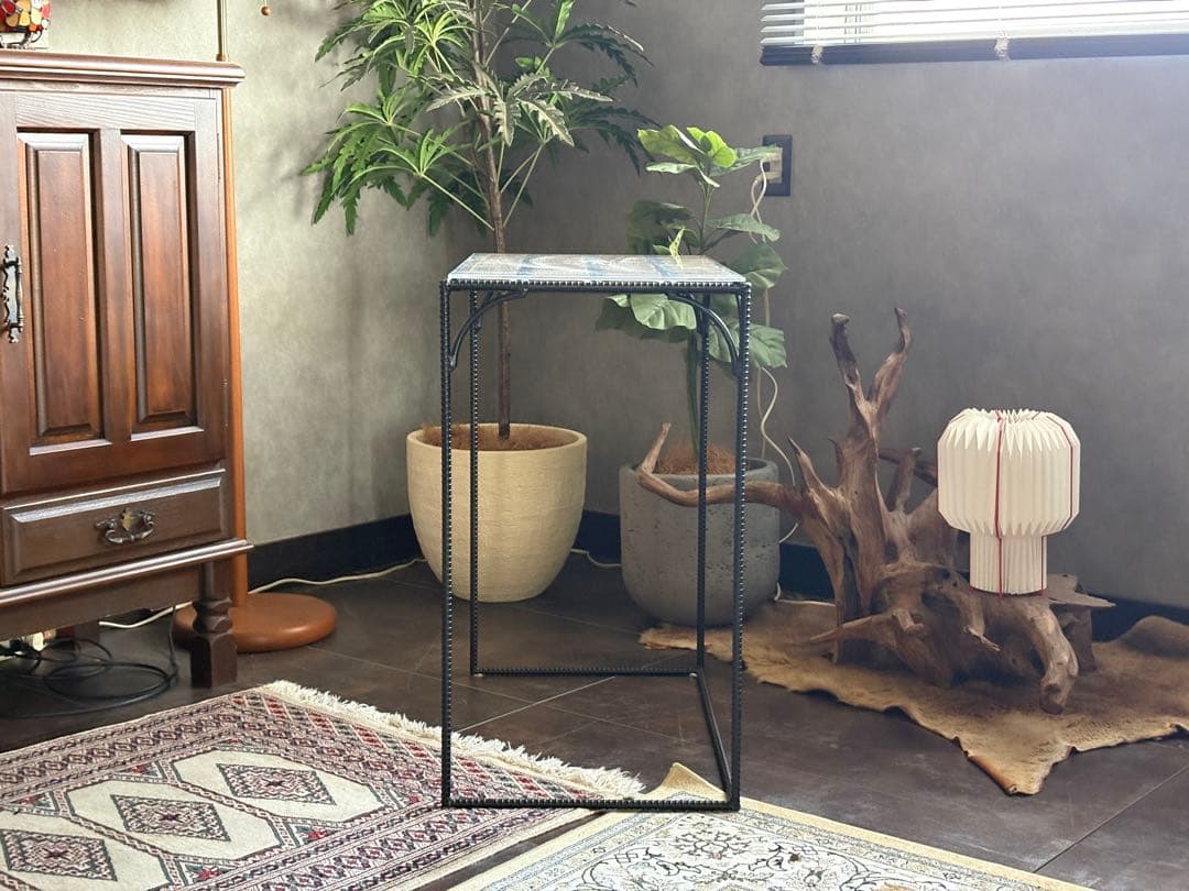 ②アイアン　サイドテーブル　ディスプレイ家具　モダン　シンプル　IZ