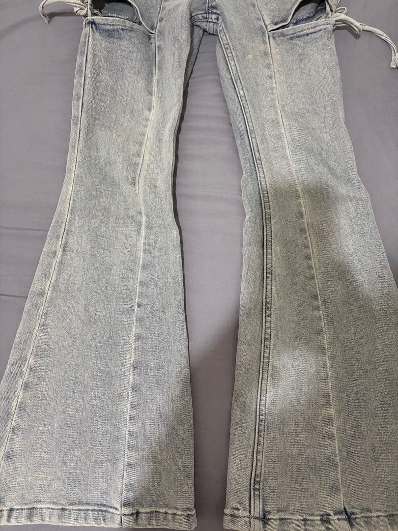 RESEXXY カットアウトリボンデニムパンツ　アイスブルー