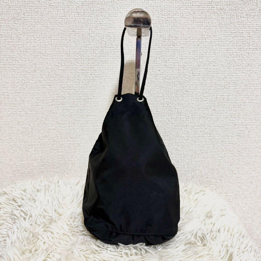 PRADA　アクセサリーポーチ　ブラック　ナイロン 巾着