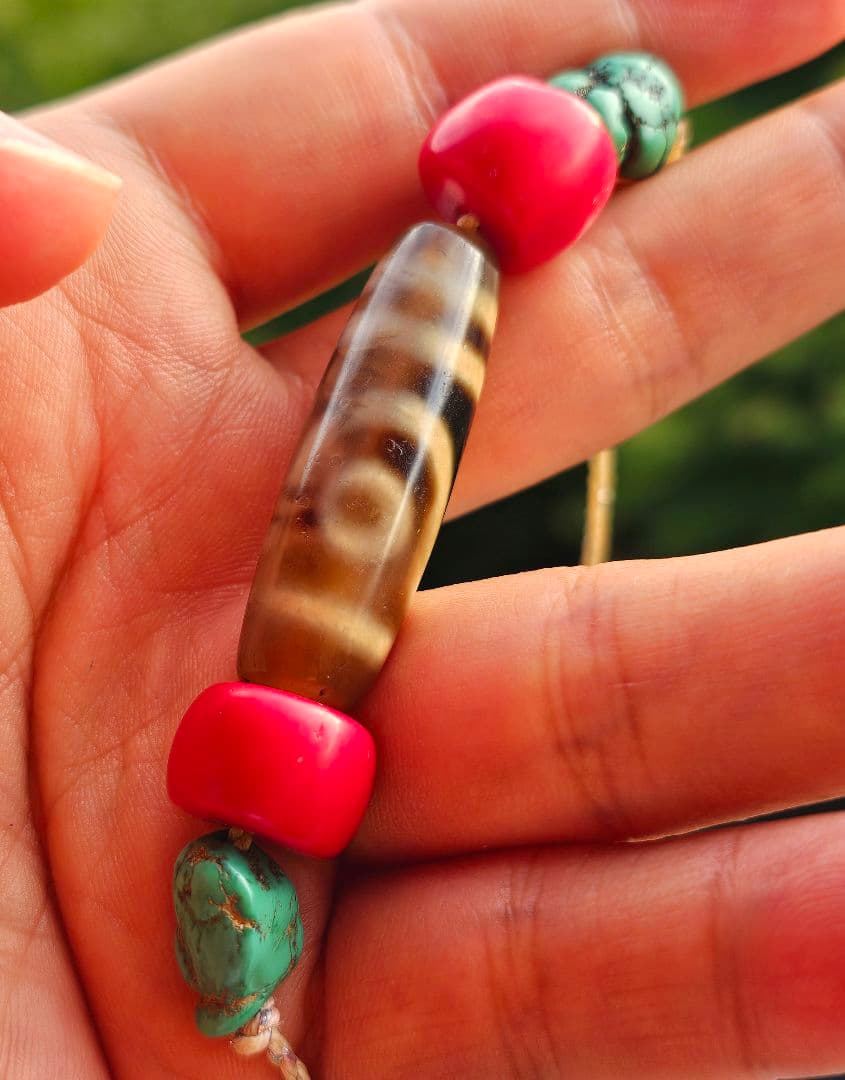 dZi beads(二眼) ネックレス