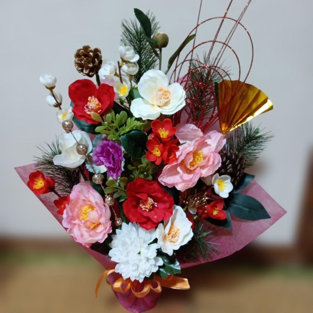 お正月飾り　造花アレンジ　ピンク牡丹　椿　など このまま飾れます(*^^*)