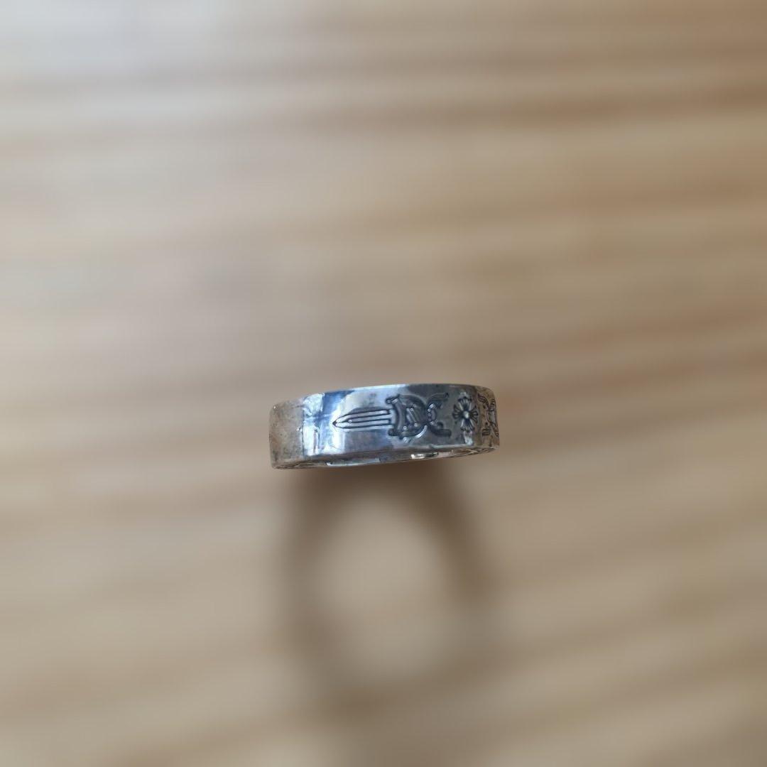 シルバー 彫刻入り 平打ちリング