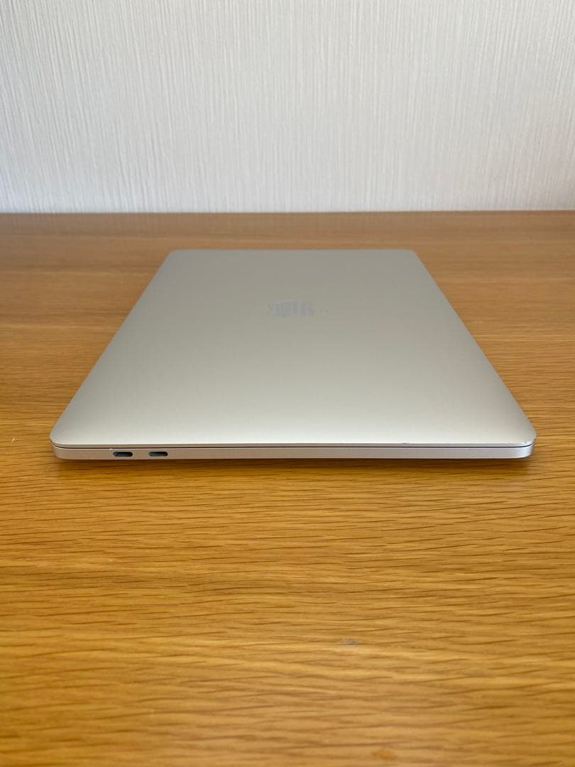 MacBook Pro 2020 美品　MacBook本体　動作確認済