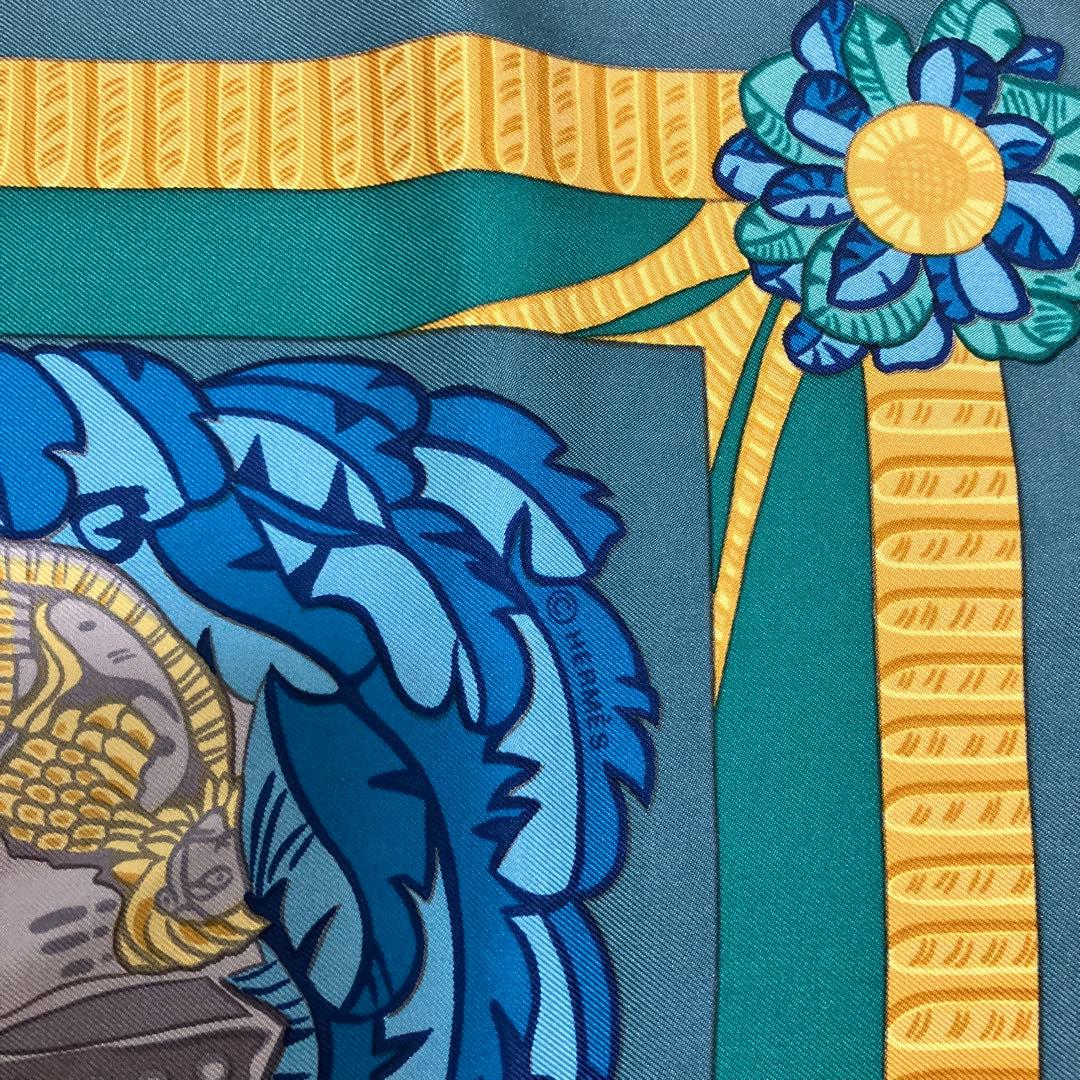 専用‼️エルメス　スカーフ 90cm 「羽飾りの騎兵兜」柄