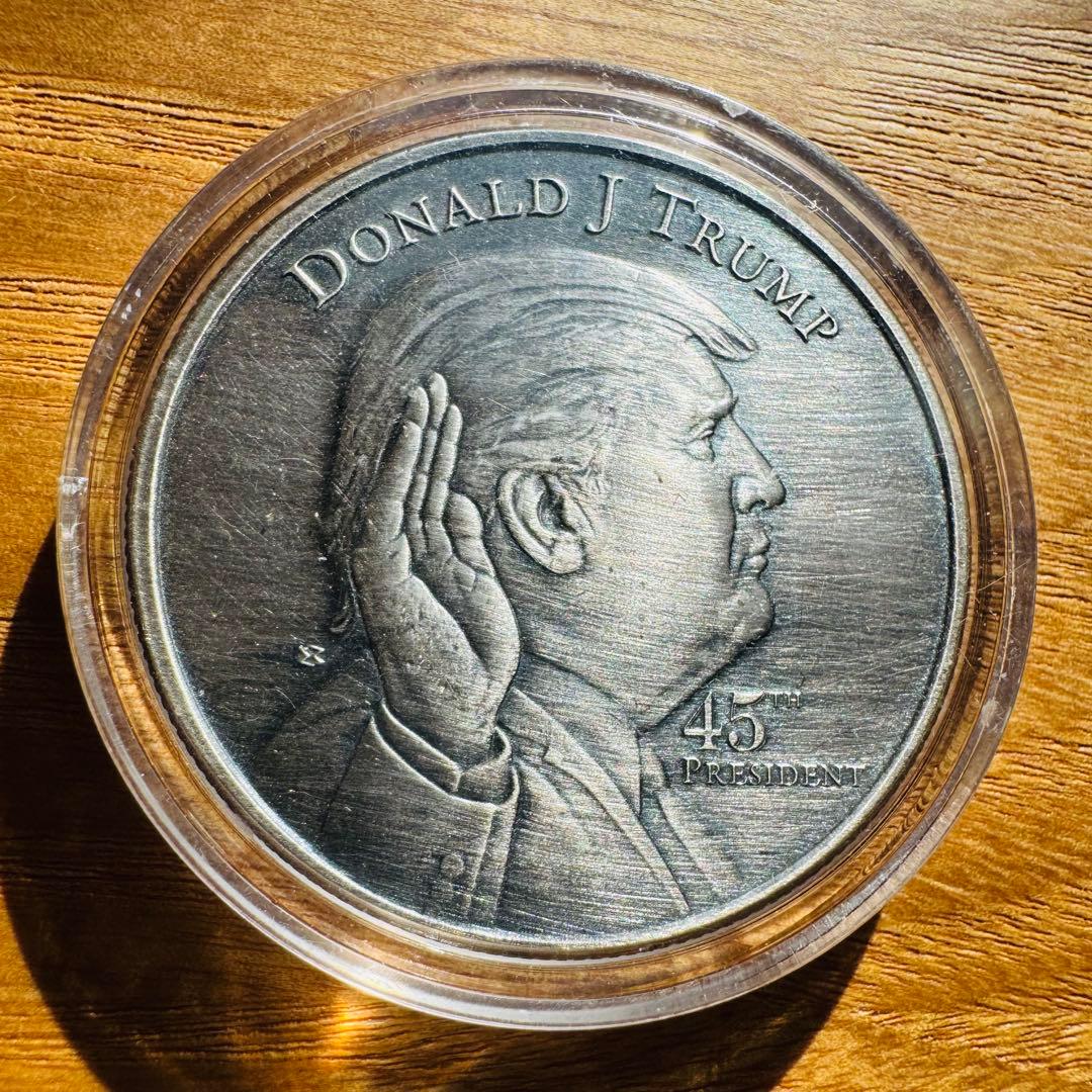 トランプ大統領　1オンス アンティーク銀貨　45代大統領
