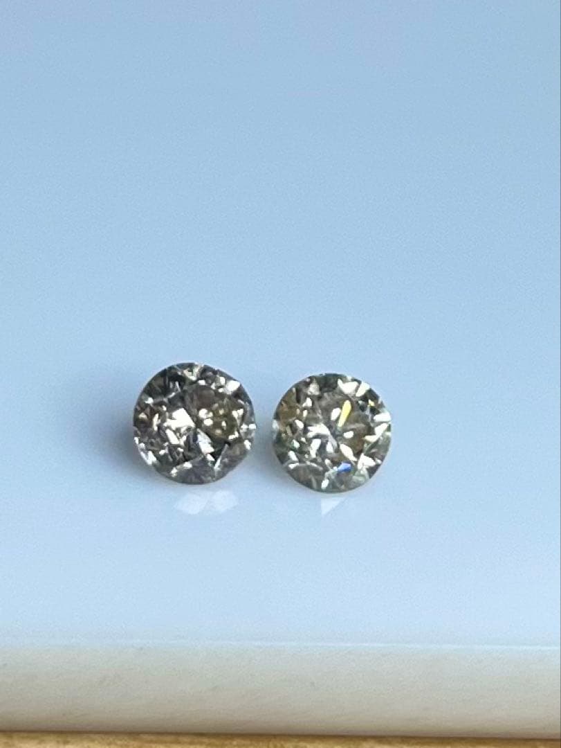K18 天然ダイヤモンドフクリンピアス 計1.0ct